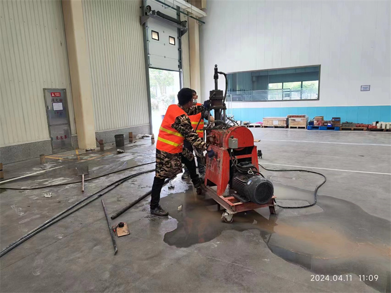 安化厂房地面下沉塌陷注浆加固施工